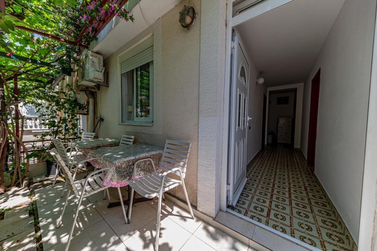 Apartment Knezevic Petrovac Exterior foto