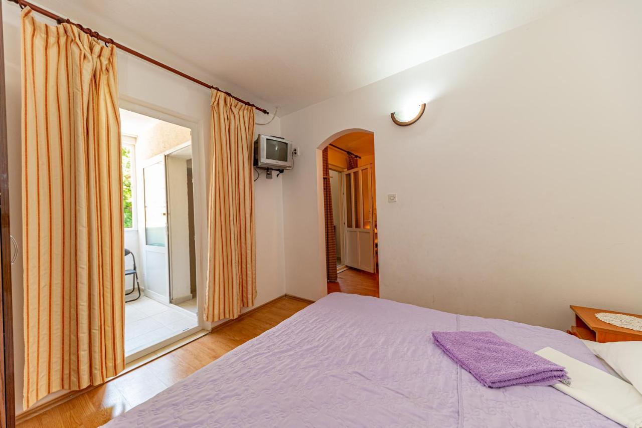 Apartment Knezevic Petrovac Exterior foto